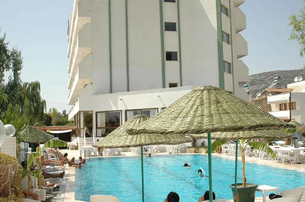 Batihan Apart Aparthotel Kusadasi 3*,